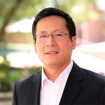 Professor Jianli Pan's headshot
